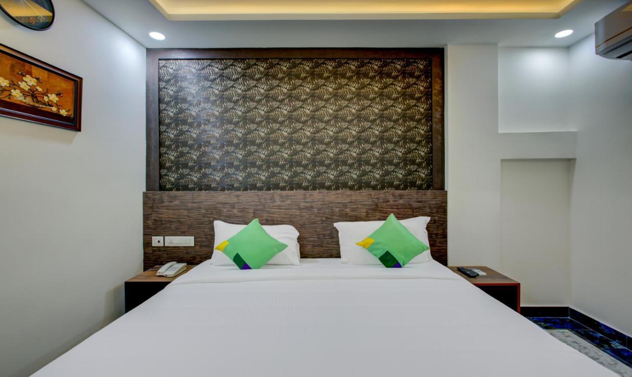 Hotel Treebo Love Shore Residency, Near Lakeshore Hospital Kochi Exterior foto