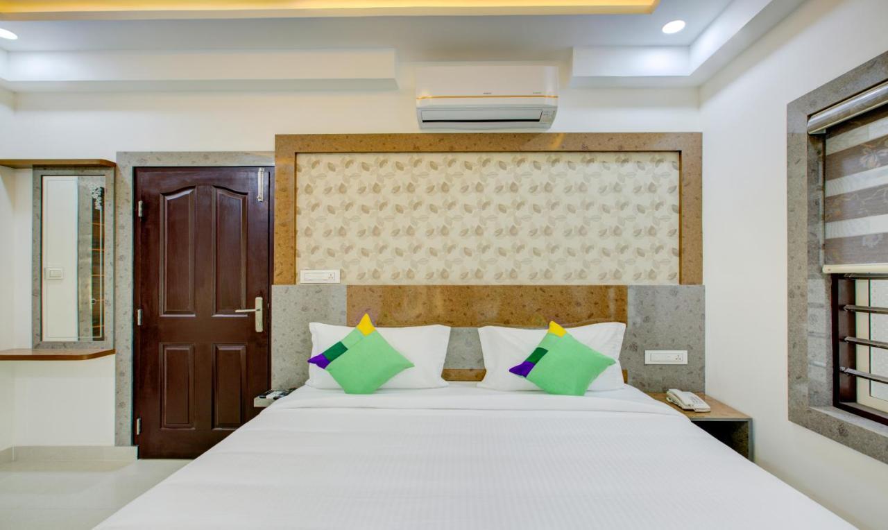 Hotel Treebo Love Shore Residency, Near Lakeshore Hospital Kochi Exterior foto