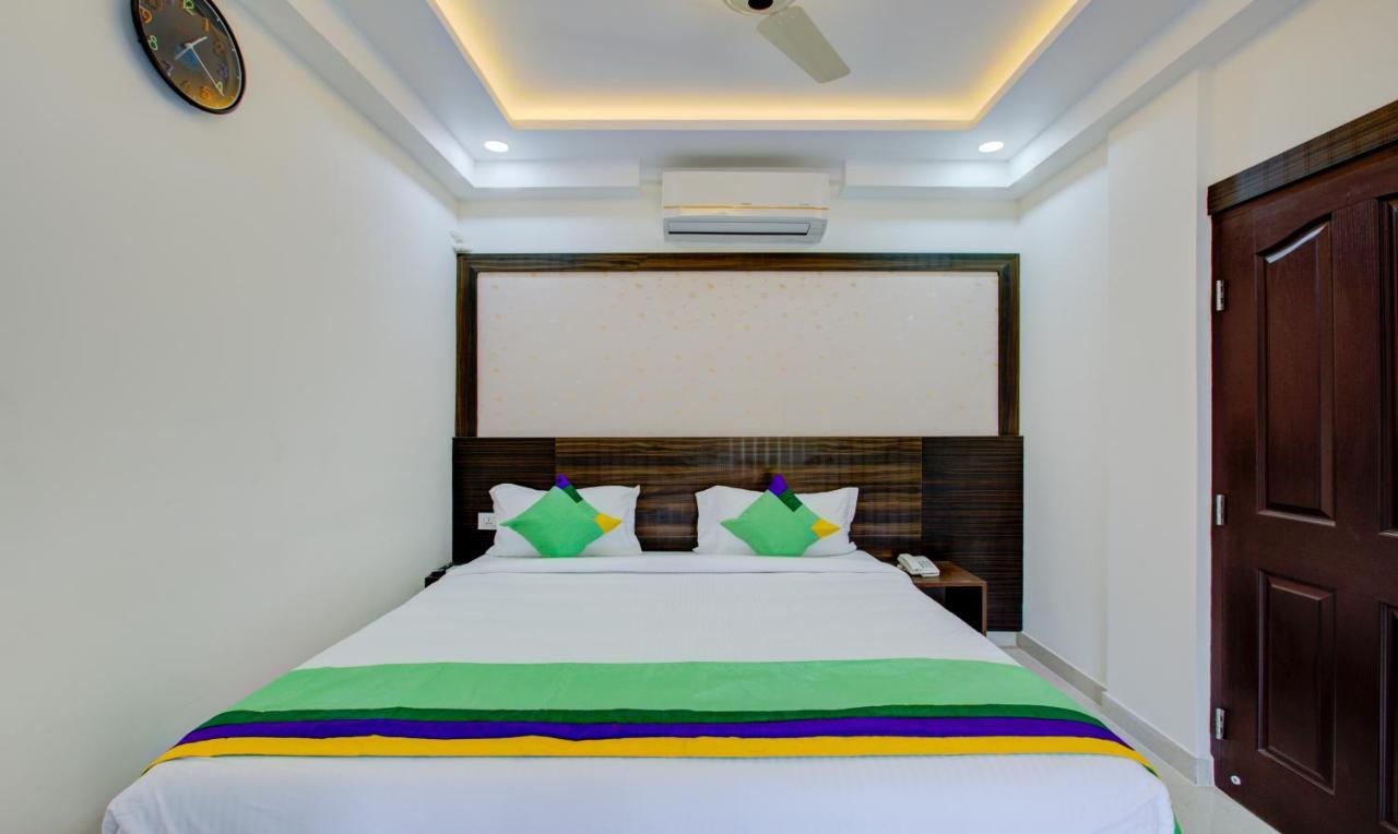 Hotel Treebo Love Shore Residency, Near Lakeshore Hospital Kochi Exterior foto